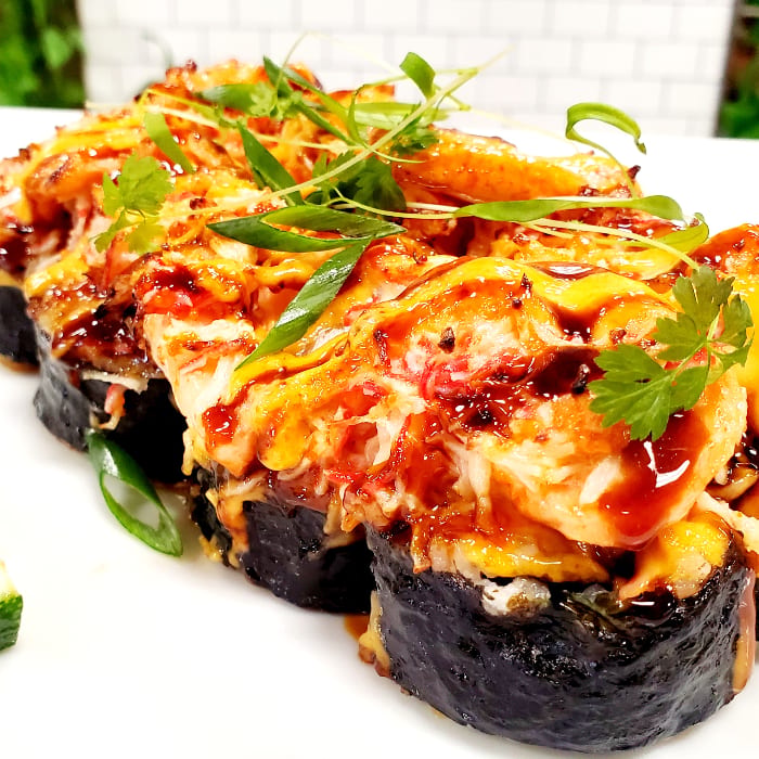 Bursting Sunset Roll (Baked Salmon Roll).